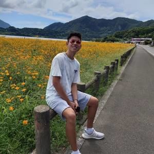 Meet your Posher, Michael